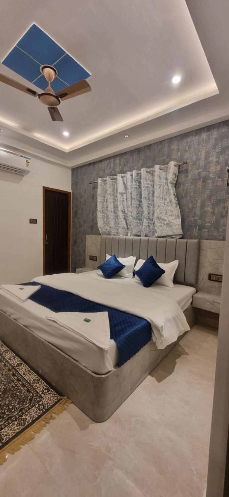 Mm Grand Hotel Varanasi Ngoại thất bức ảnh